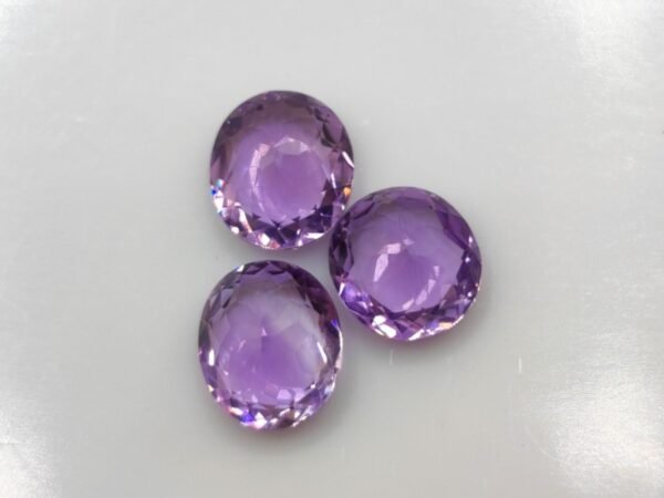 lot 3 amethyst violet cushion cut 6.19 carats