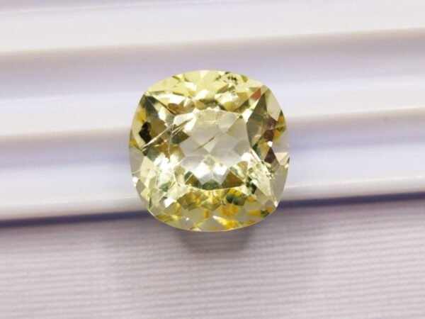 yellow quartz lemon cushion cut 7.60 carats