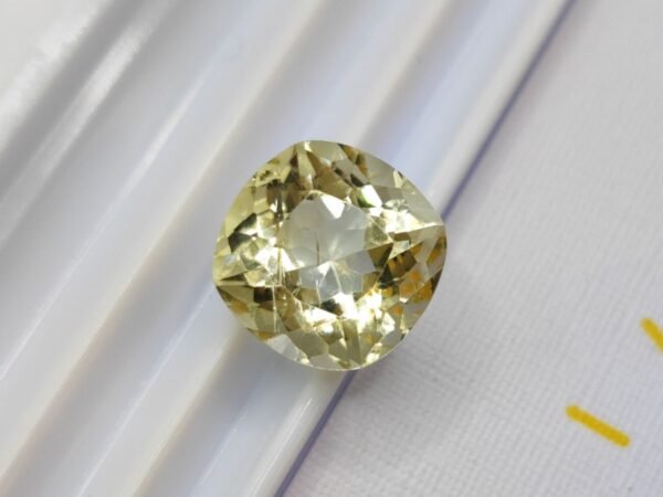 yellow quartz lemon cushion cut 7.60 carats