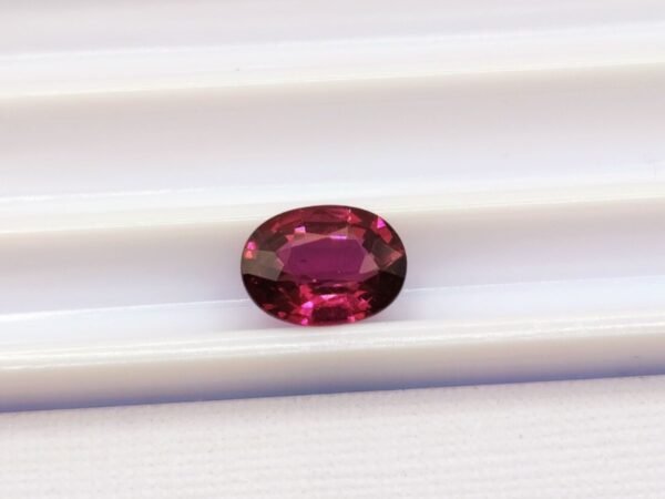 rhodolite red cherry oval cut 1.12 carats