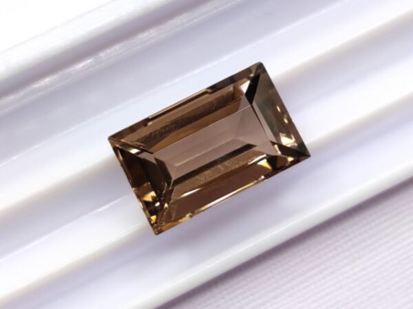 brown quartz rectangle cut 7 carat