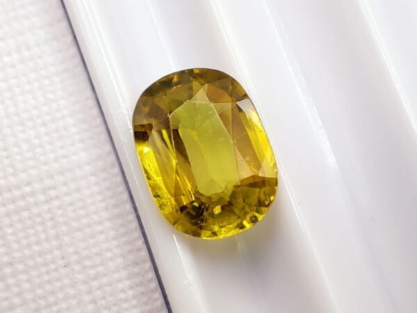yellow sphene oval cut 1.20 carats