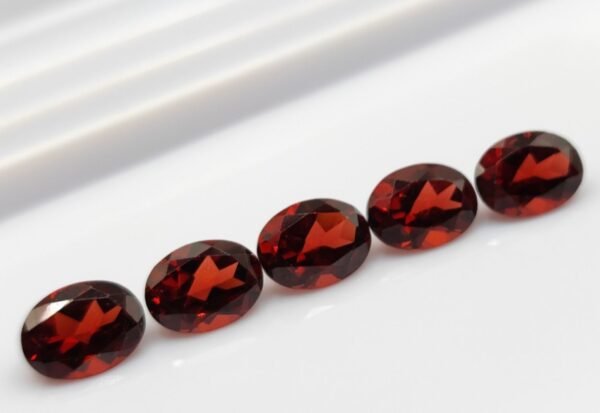 Grenat 7.42 CT