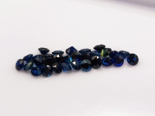 lot 30 saphirs blue round cut 3.17 carats