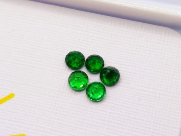 Lot 6 granats tsavorites vert intense