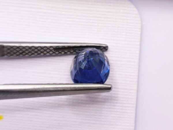 Iolite 1.82 carats bluish violet