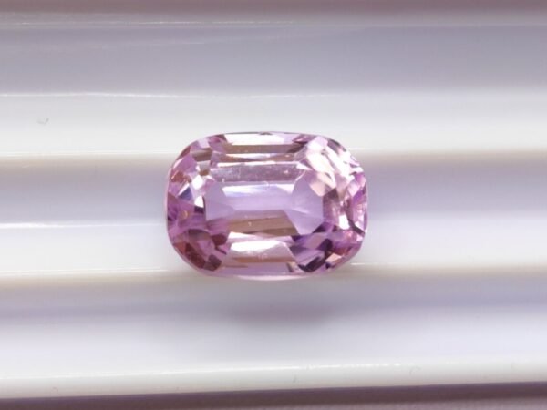 Kunzite 5.67 CT
