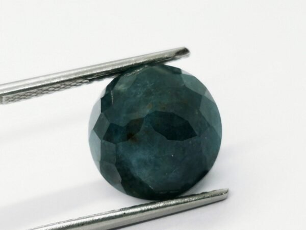 Saphirine blue round cut 11.36 carats