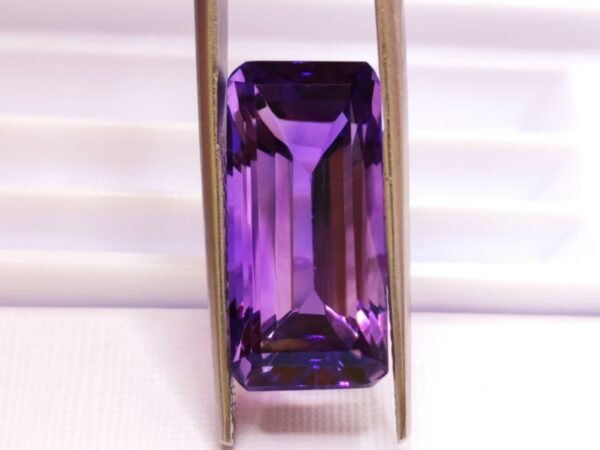 Améthyste 15.20 CT