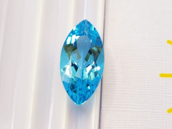 Topaze Bleue 7.32 CT