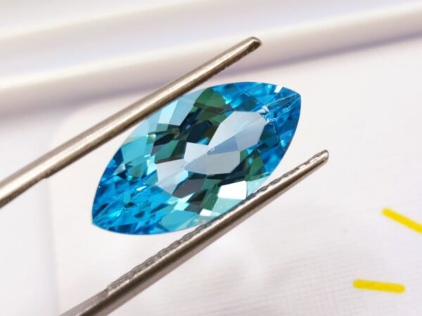 Topaze Bleue 7.32 CT