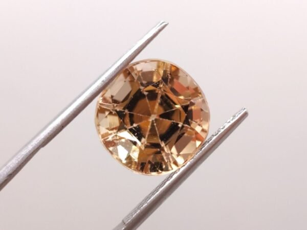 Topaze 9.91 CT