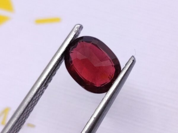 Rhodolite 2.06 CT