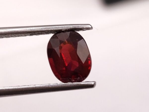 Rhodolite 2.06 CT