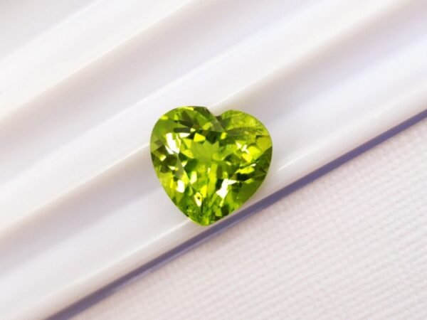 Péridot 1.87 Carat