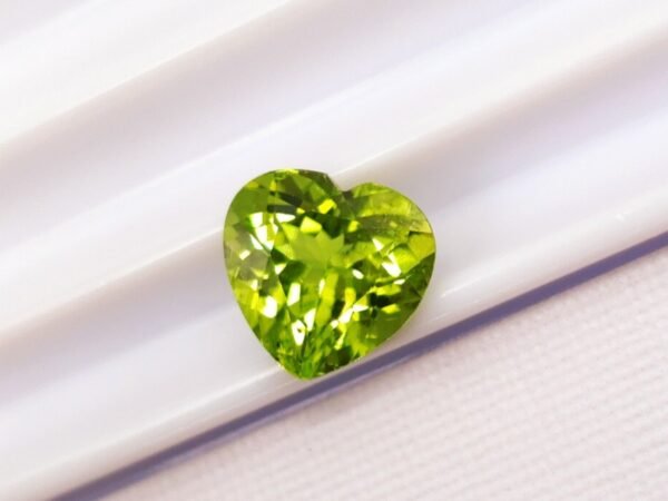 Péridot 1.87 Carat