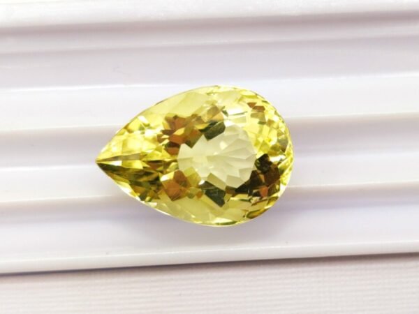 Quartz Lemon 10.82 Carats