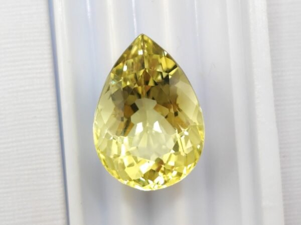 Quartz Lemon 10.82 Carats