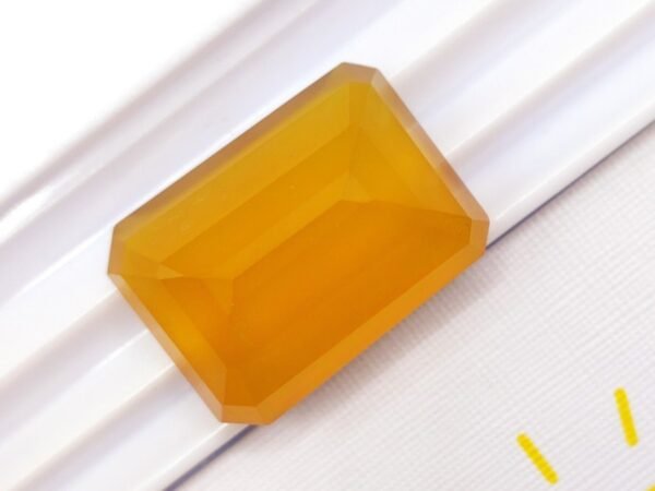 Opale de Feu 27.20 Carats