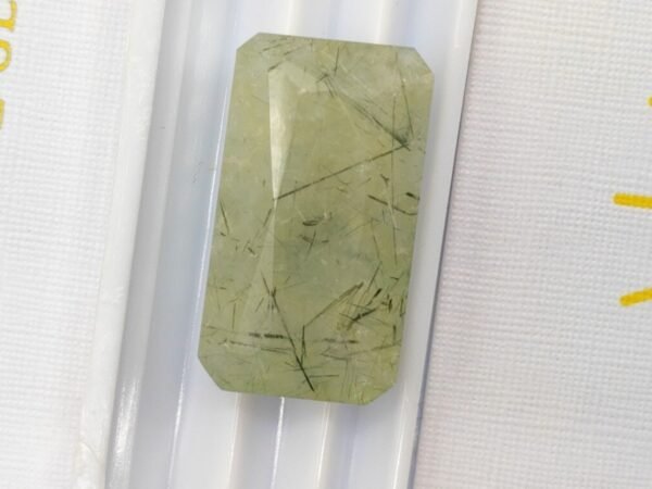 Prehnite 25.88 Carats
