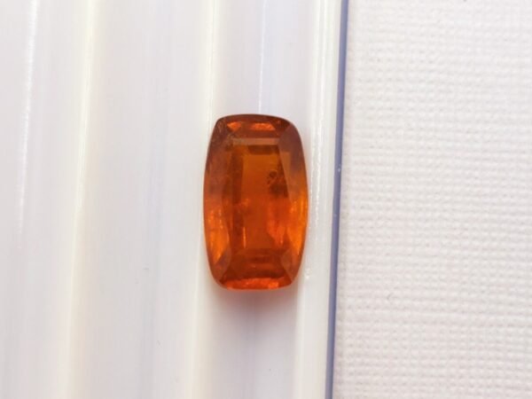 Spessartite garnet 2.20 carats - cushion cut - from Namibia