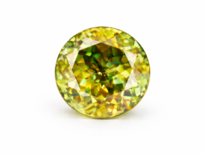 Sphene Titanite gemstone - round cut - The Fine Gems