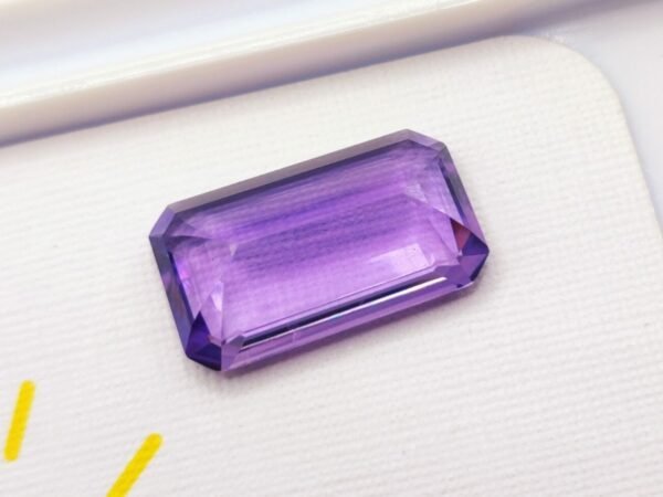 Amethyste 7.20 carats - emerald cut
