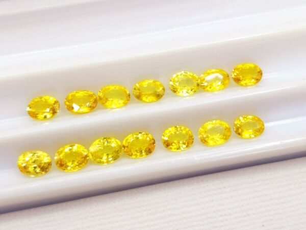 Saphir Jaune 2.19 carats - Ceylan -oval cut