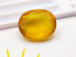 Fire Opal 11.10 carats - Oval cut - Mexico - Gemstone for collection and Jewelry