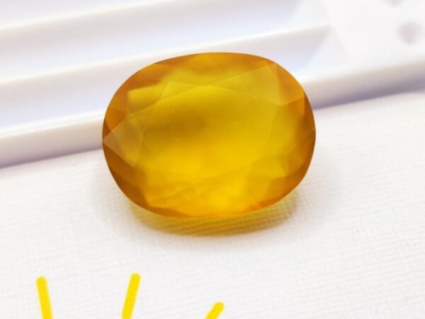 Fire Opal 11.10 carats - Oval cut - Mexico - Gemstone for collection and Jewelry
