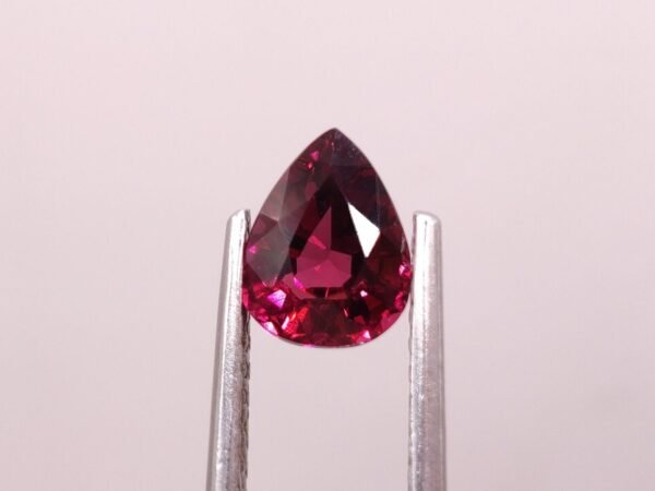 Rhodolite Garnet 1.69 Carat - The Fine Gems - Pear cut - natural pink cherry gemstone