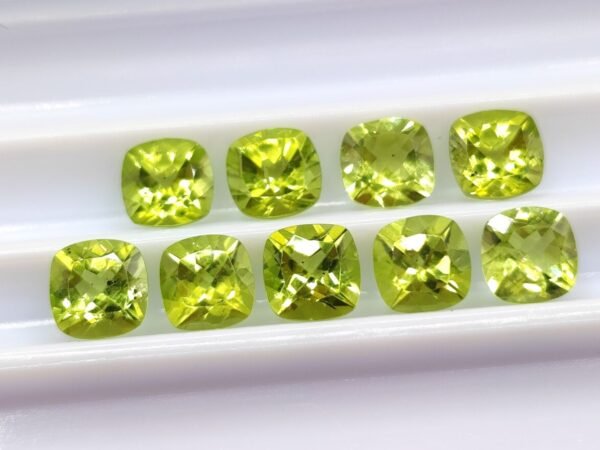 Cushion cut natural peridot 5.37 carats - calibrated natural green gemstones