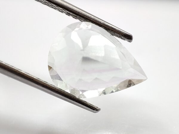 fluorite naturelle taille poire, vert pale - Pierre fine pour collection - The Fine Gems