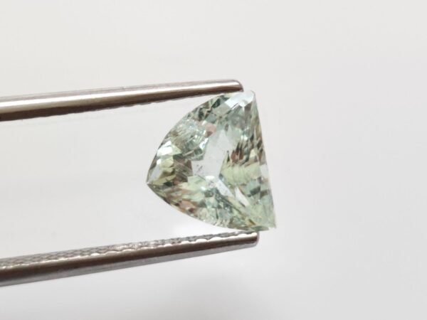 Aigue-Marine 2.07 Carats - The Fine Gems - taille fancy - pierre fine naturelle bleu