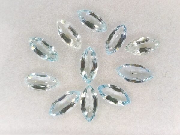 Aquamarin 6.20 Carats - The Fine Gems - Marquise cut - light blue Gemstones - Brazil