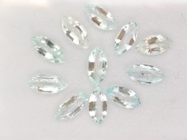Aquamarin 6.20 Carats - The Fine Gems - Marquise cut - light blue Gemstones - Brazil