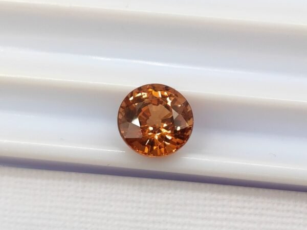 Color Change Garnet 1.45 Carat - The Fine Gems - round cut - beautiful natural color change precious gemstone