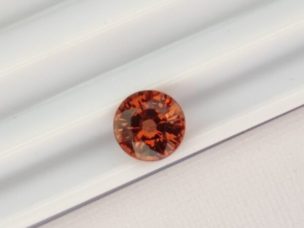 Color Change Garnet 1.45 Carat - The Fine Gems - round cut - beautiful natural color change precious gemstone