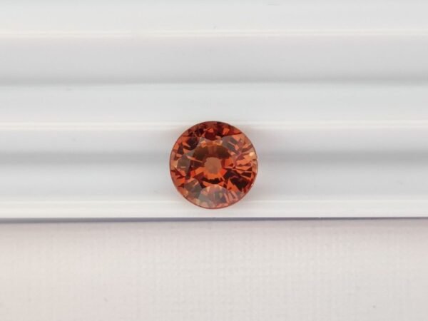 Color Change Garnet 1.45 Carat - The Fine Gems - round cut - beautiful natural color change precious gemstone