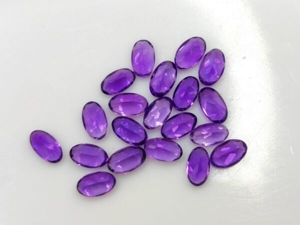 Amethyst 4.12 Carats The Fine Gems - 20 natural purple gemstones - oval cut