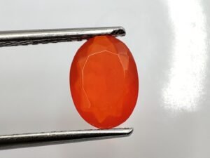 Fire opal 1.05 Carat - The Fine Gems - oval cut - natural - opale de feu naturelle mexique , orange