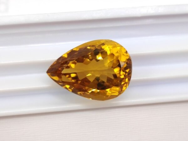 Citrine 21.30 Carats - The Fine Gems - Natural golden gemstone for sale - pear cut