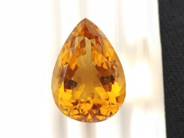 Citrine 21.30 Carats - The Fine Gems - Natural golden gemstone for sale - pear cut
