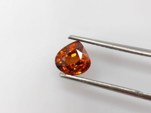 Orange Brown natural Zircon - The Fine Gems - beautiful natural gemstone from tanzania