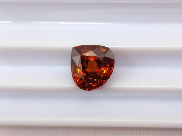 Orange Brown natural Zircon - The Fine Gems - beautiful natural gemstone from tanzania