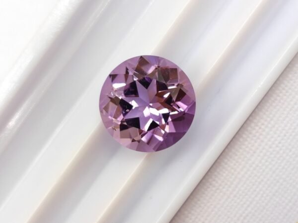 Amethyst 4.05 Carats - round cut - The Fine Gems - natural precious gemstone facetted