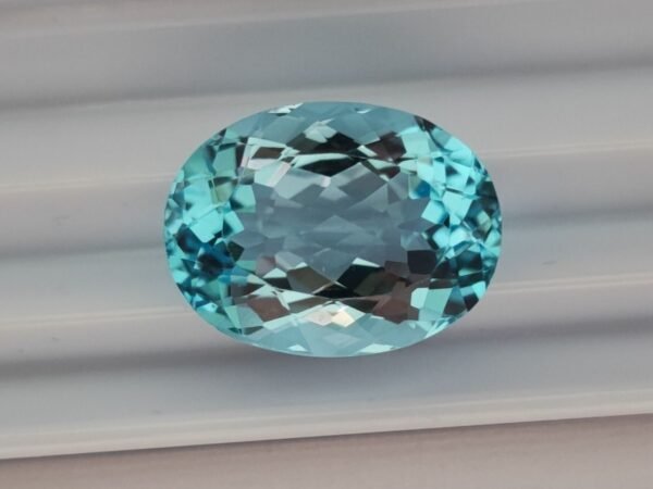 Blue Topaz 12.55 Carats - The Fine Gems - oval cut gemstone from brazil - blue precious stone for collection and jewelry