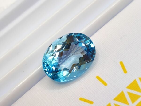 Blue Topaz 12.55 Carats - The Fine Gems - oval cut gemstone from brazil - blue precious stone for collection and jewelry
