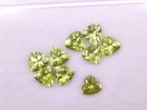 Peridot 4.60 Carats - The Fine Gems - natural green gemstone trillon cut from myanmar