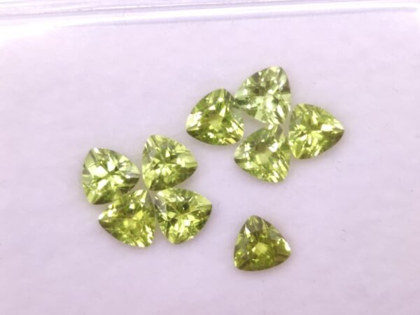 Peridot 4.60 Carats - The Fine Gems - natural green gemstone trillon cut from myanmar